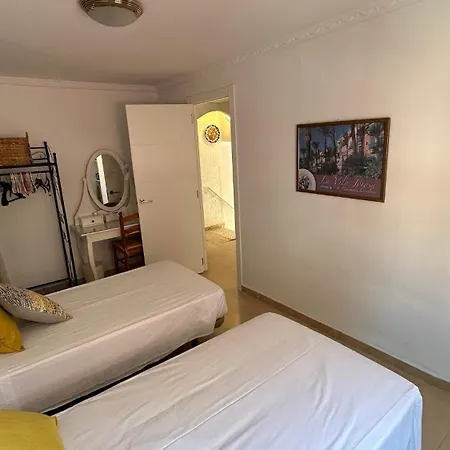 Llum24, Casa De Pueblo Cerca Del Mar Con Gran Terr *